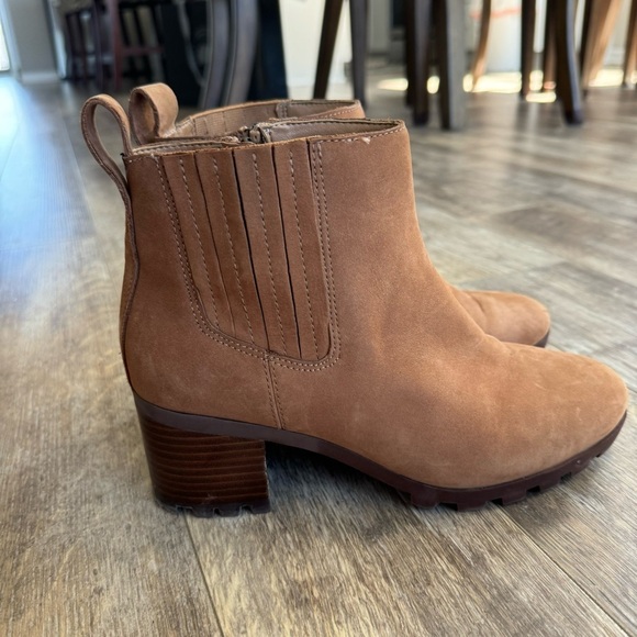 Vionic Wilma Waterproof Block Heel Boots - Color: Toffee Wp Nubuck - Picture 5 of 9